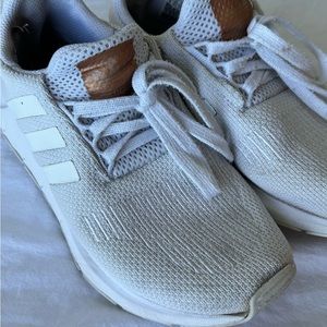 Adidas Swift Run size 4.5 y or 6.5 w